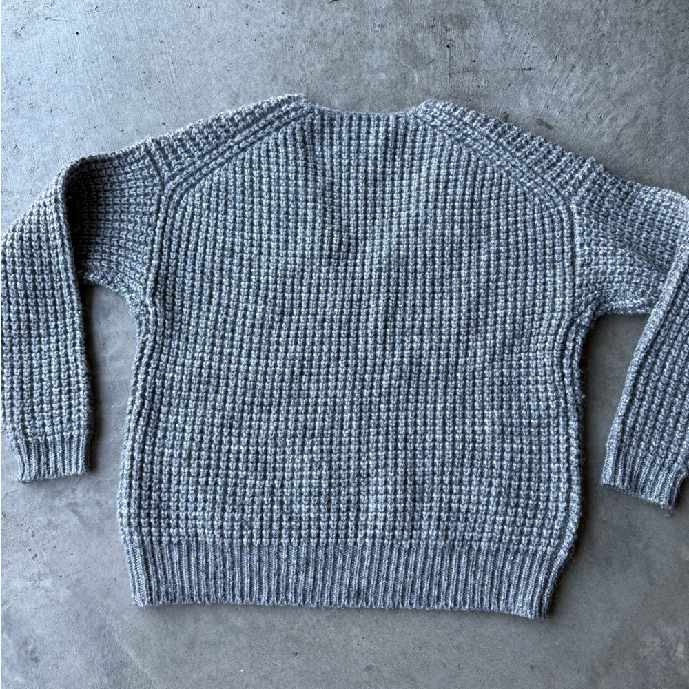 Wilfred Aritzia Charcoal V-Neck Sweater Cotton and Alpaca Blend Size Small - Picture 3 of 9